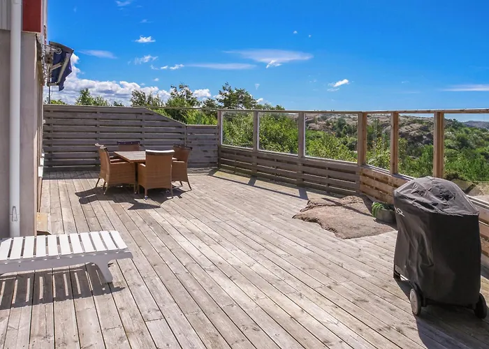 Seafront With Terrific View By Ajf Dream Living