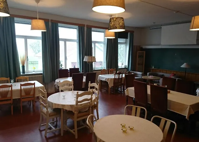 Tossene Vandrahem